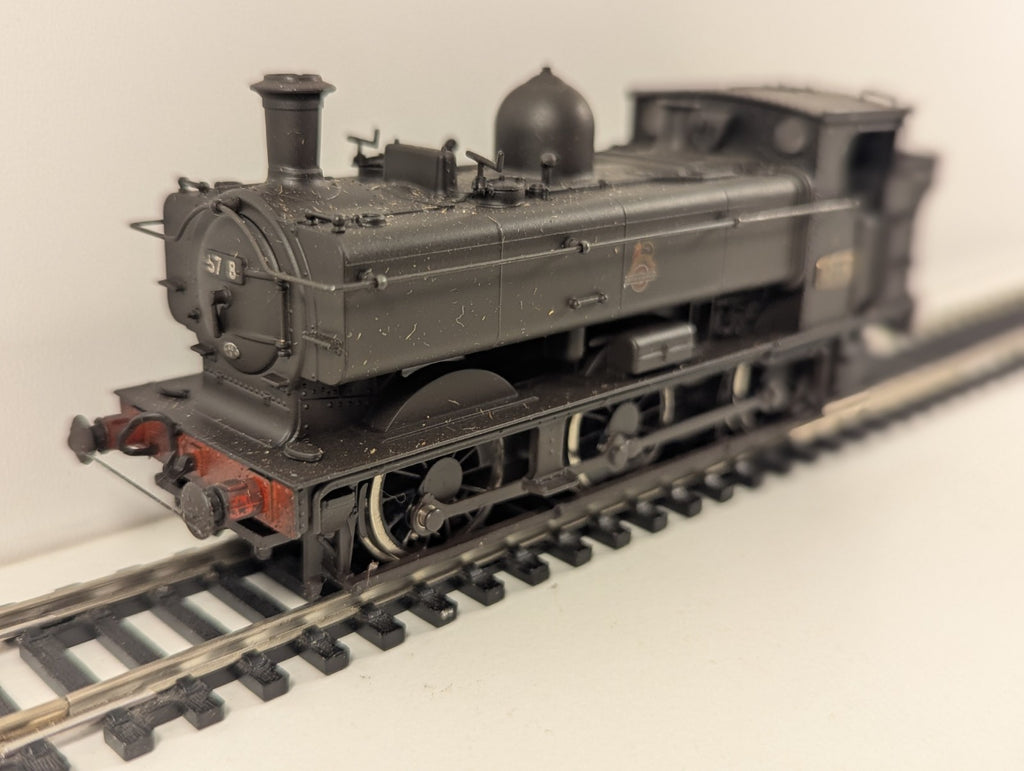 Mainline GWR 57xx / 8750 Class 0-6-0PT No. 8718 in BR Black