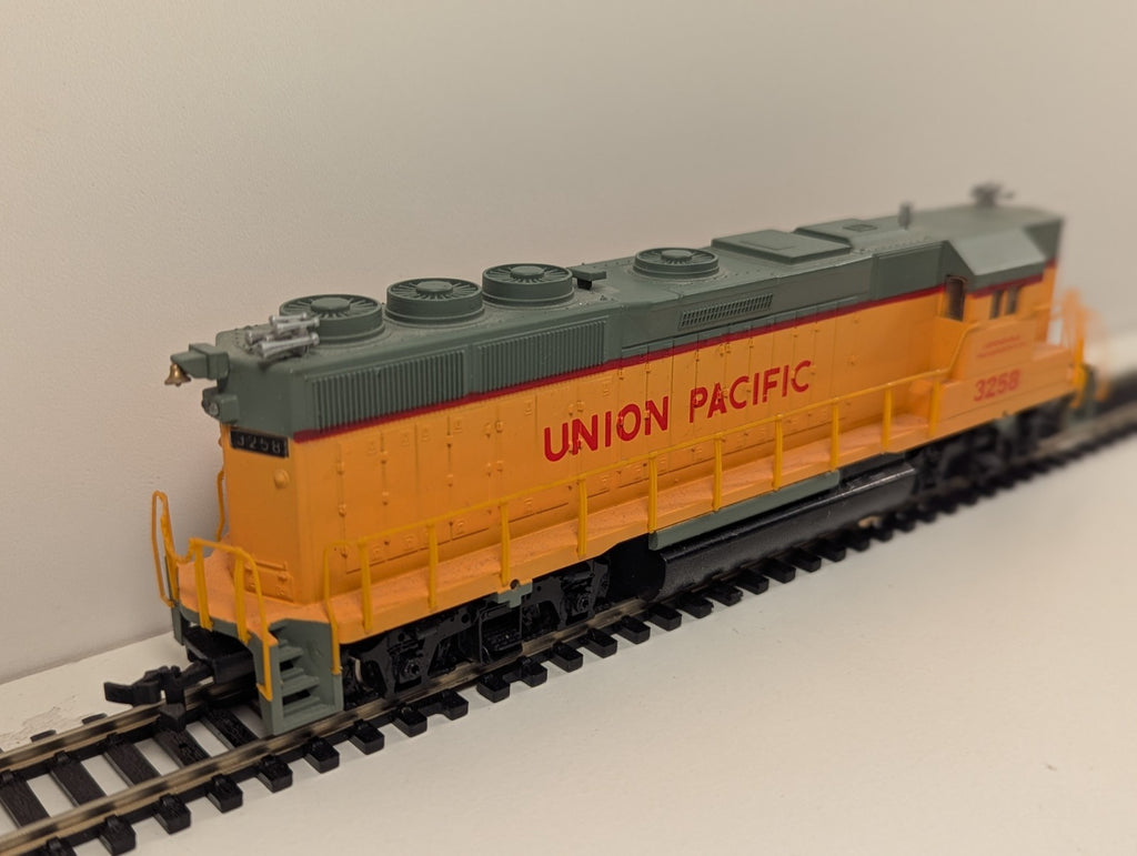 Bachmann HO #3258 Union Pacific EMD GP50 Diesel Locomotive with Working Lights
