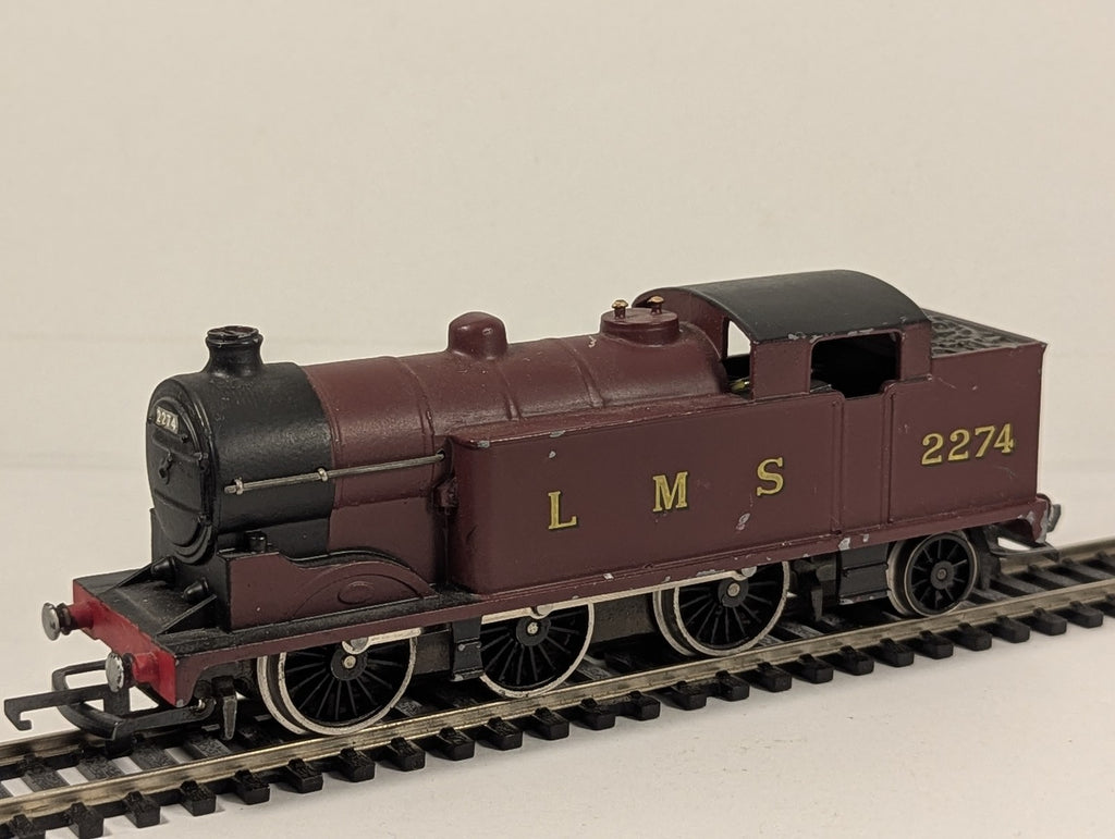 Wrenn OO Gauge Class 3NT 0-6-2T Steam Locomotive 2274 LMS Maroon W2215