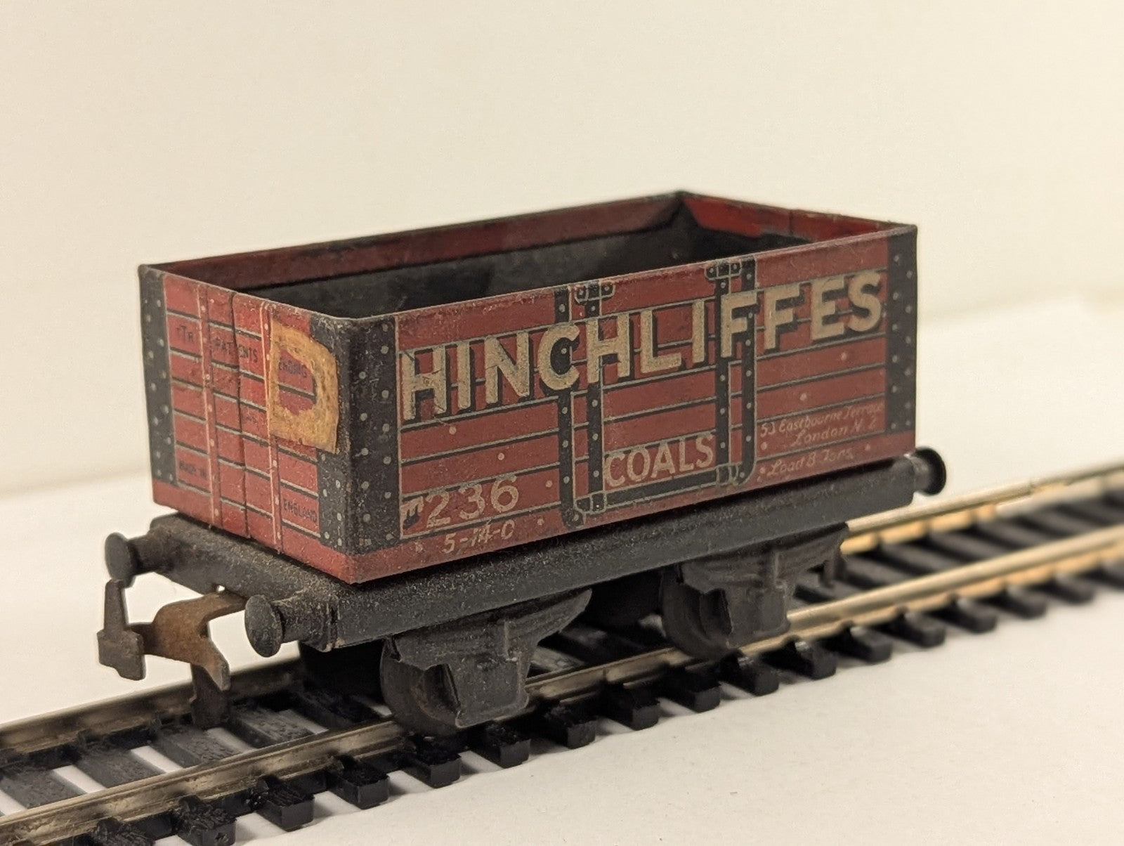 Trix Twin Railways Hinchliffes Coals Private Owner Wagon OO Gauge