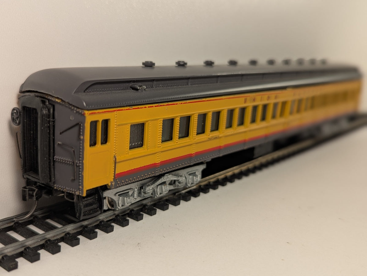 Bachmann HO Gauge Heavyweight Coach Passenger Coach 1128