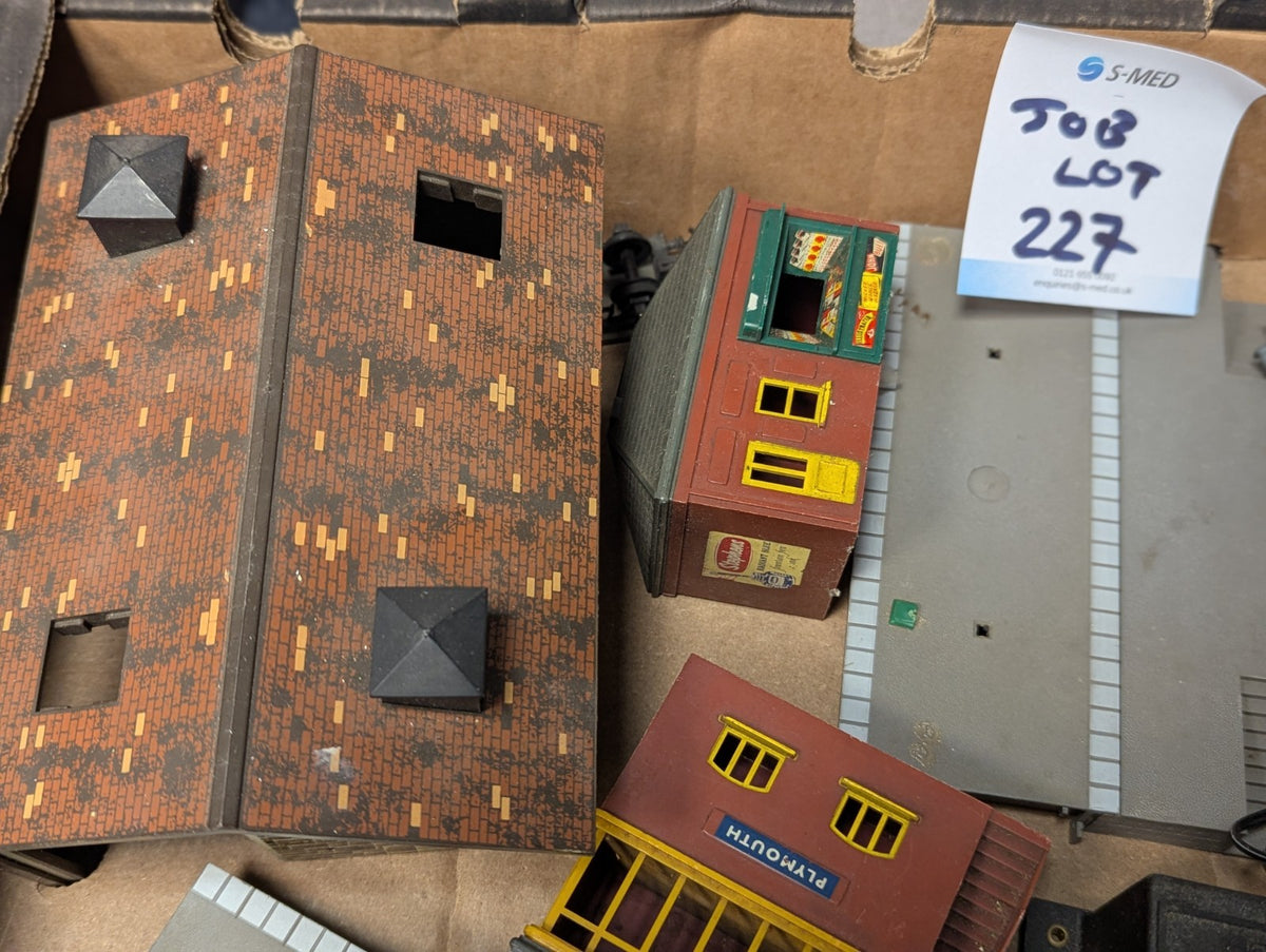 OO Gauge Job Lot of Model Railway Spares & Parts