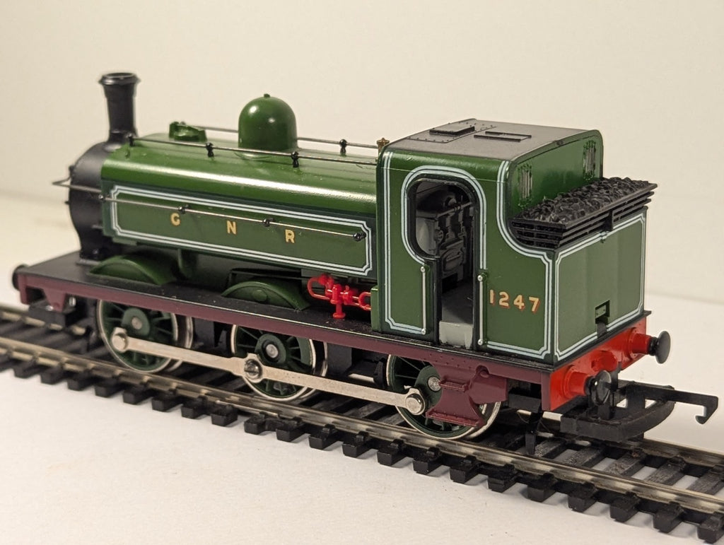Hornby R396 GNR Class J13 0-6-0 Saddle Tank Locomotive OO Gauge