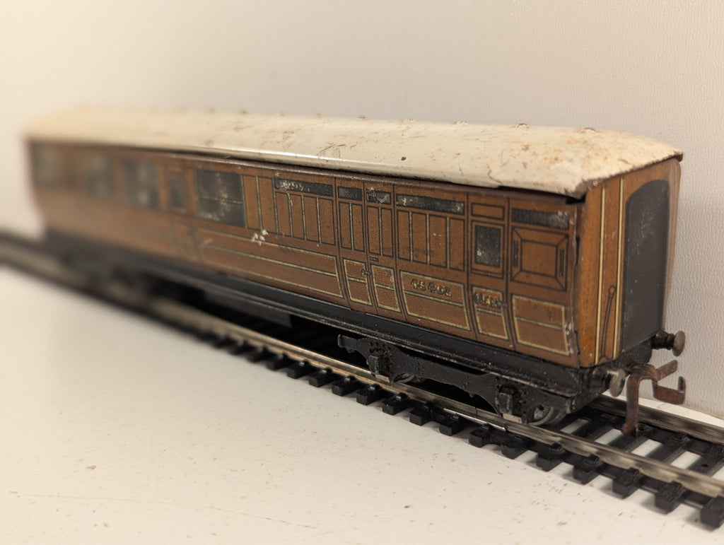 Hornby Dublo OO Gauge LNER Teak Brake Third Coach