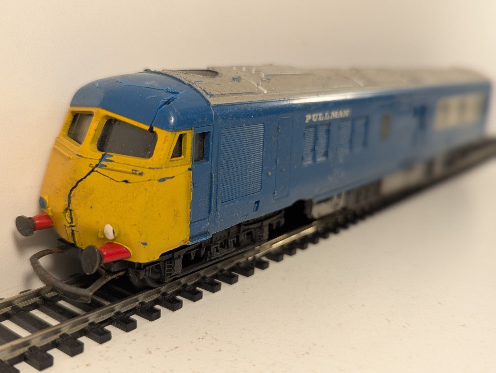 Tri-ang OO Gauge Blue Pullman Brake Second Dummy Car BR