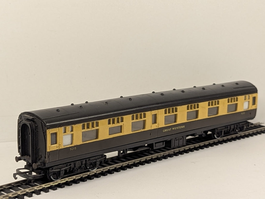 Hornby OO Gauge GWR Collett Composite Coach Passenger Coach 5015