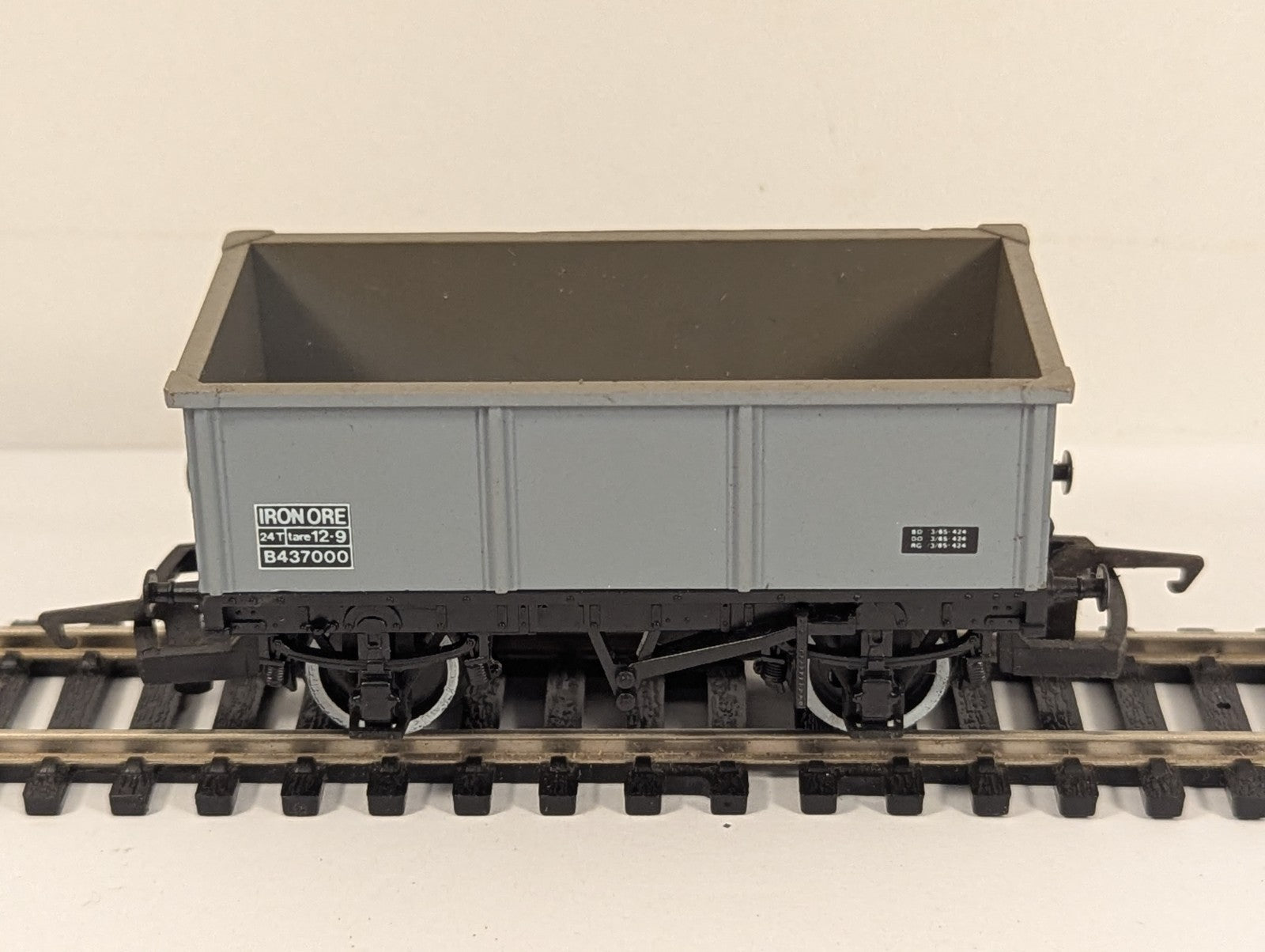 Hornby R081 BR 24 Ton Iron Ore Wagon B437000