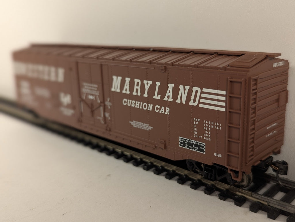 Bachmann HO Gauge 50ft Cushion Underframe Boxcar WM 36003 Western Maryland