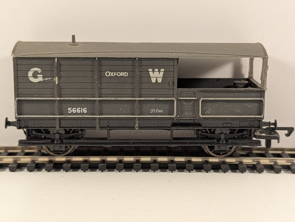 Airfix – Oxford 20 Ton Wagon (W56616, Missing Coupling) – OO Gauge