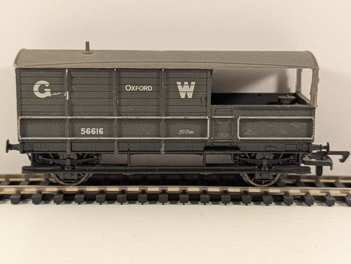 Airfix – Oxford 20 Ton Wagon (W56616, Missing Coupling) – OO Gauge