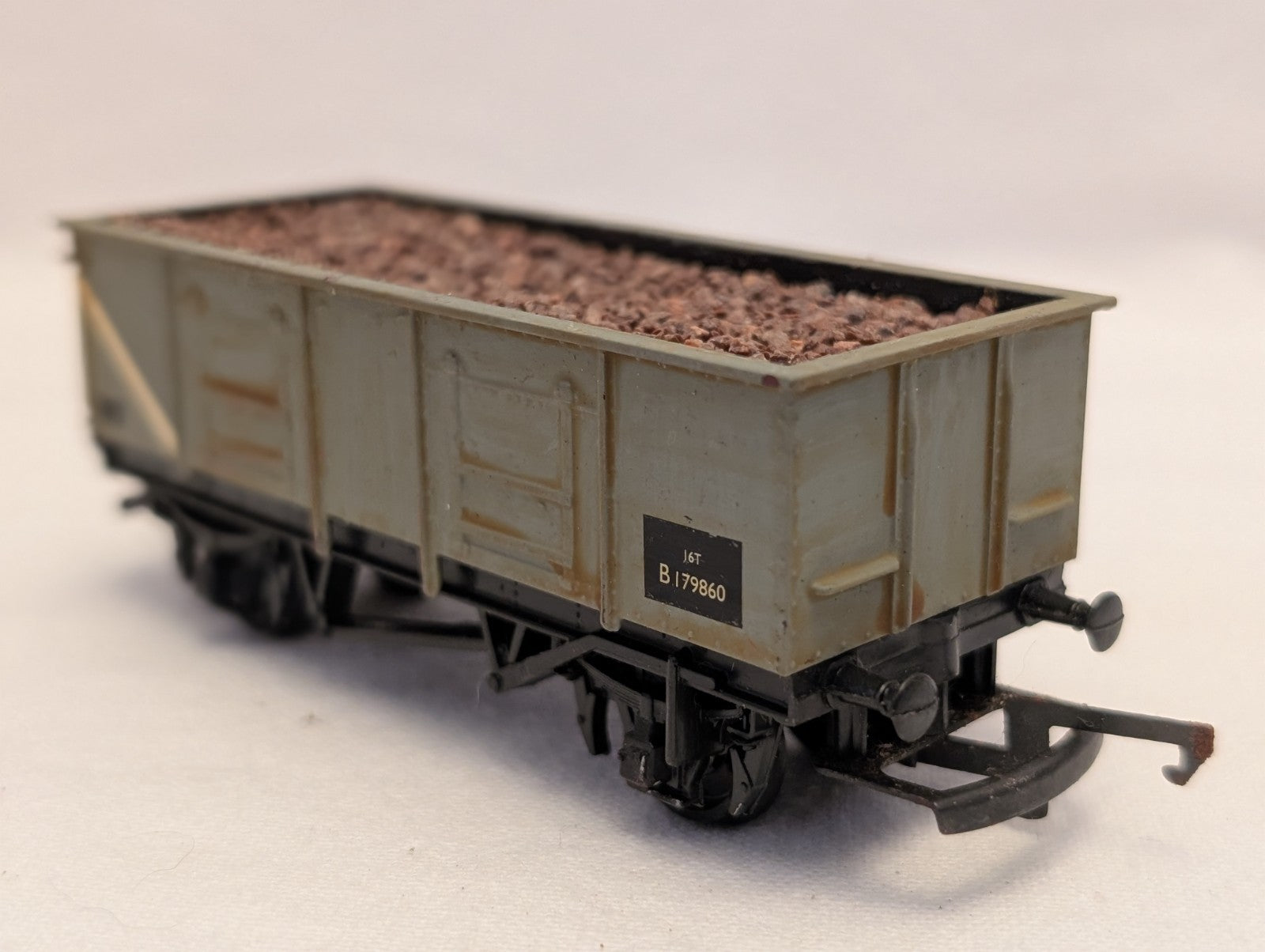 Tri-ang OO Gauge 16-Ton Mineral Wagon Wagons B179860 BR Grey R.12