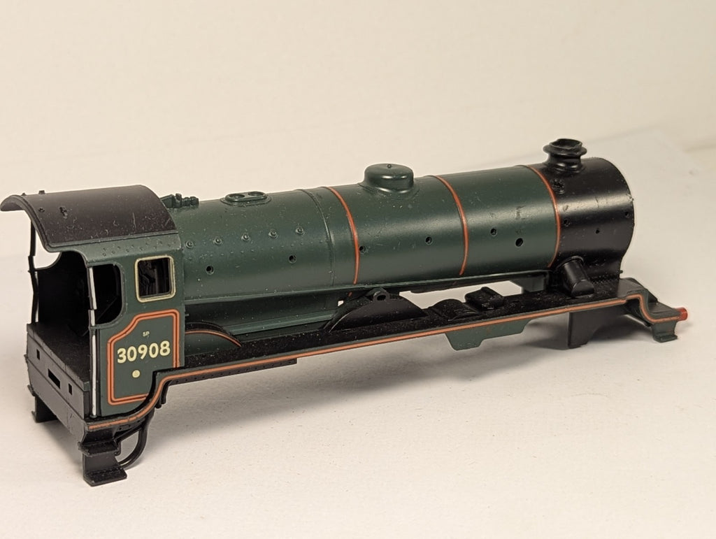 Hornby R317 OO Gauge Schools class  30908  BR Green Body Shell – Incomplete