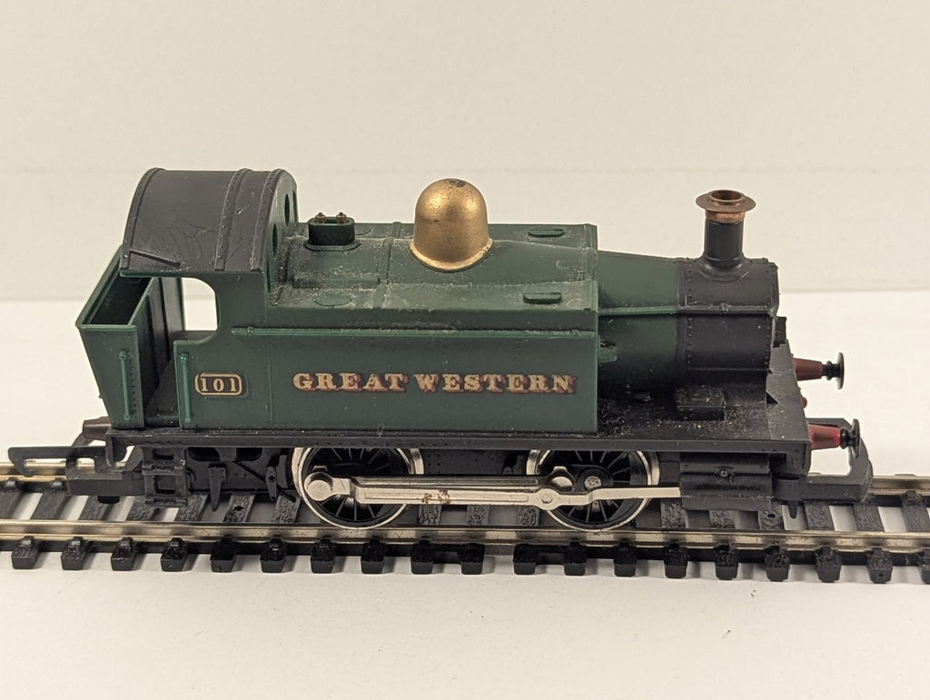 Hornby OO Gauge GWR Holden Class 101 0-4-0T Steam Locomotive GWR Green