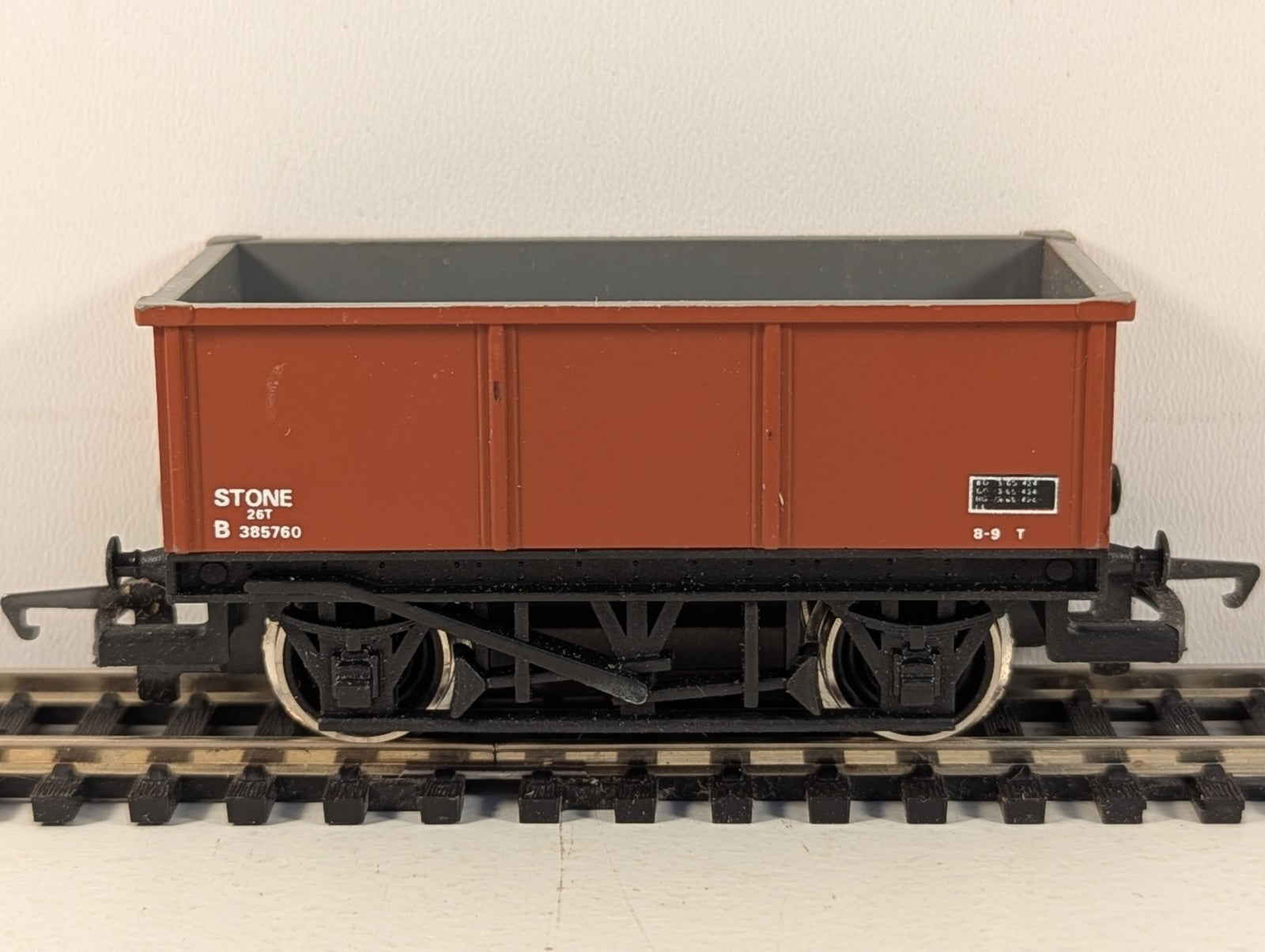 Hornby OO Gauge 26 Ton Tippler Wagon 'Stone' Goods Wagon B 385760