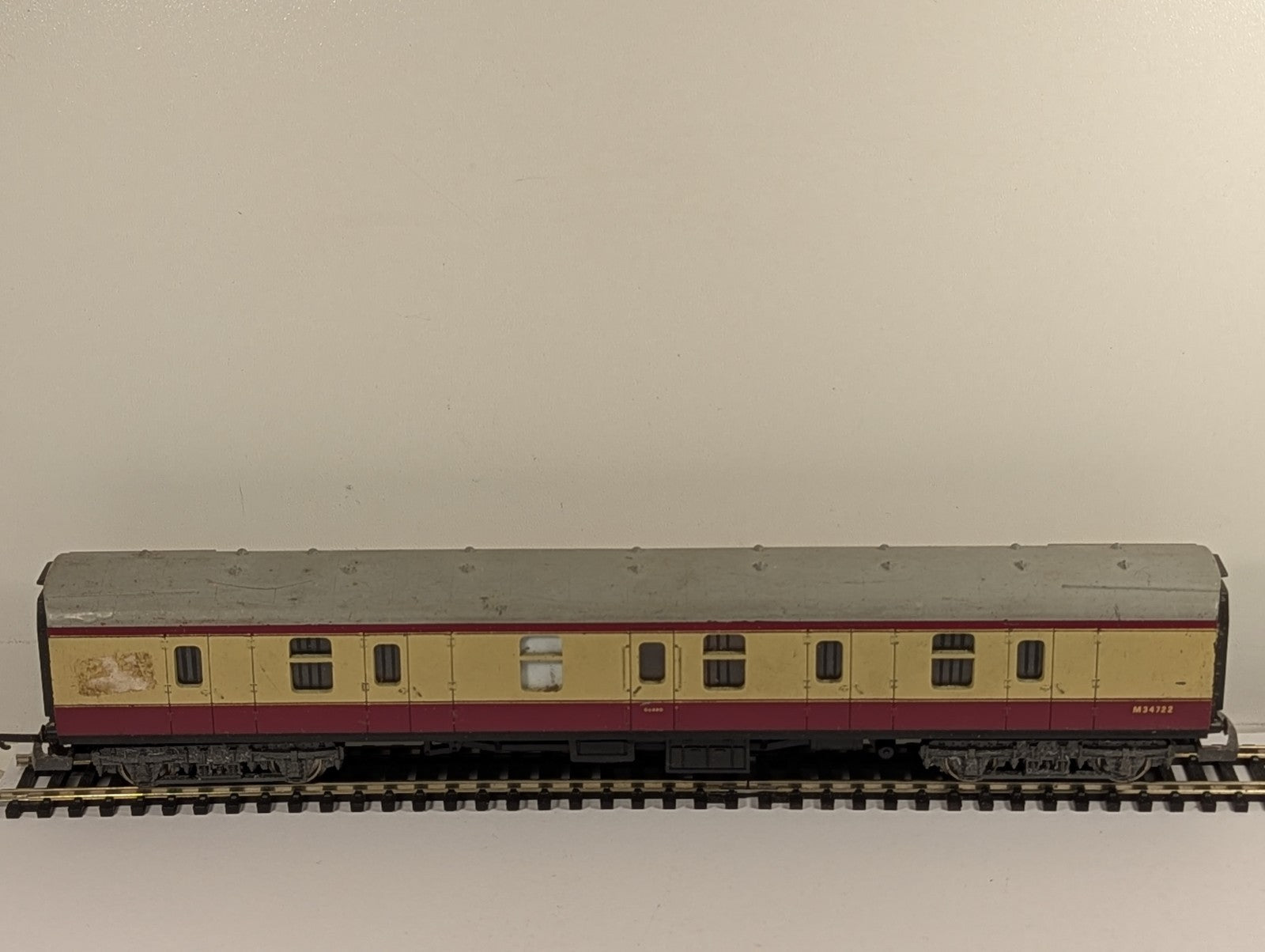 Lima OO Gauge BR Mk1 BSK Brake Second Corridor Coach Passenger Coach