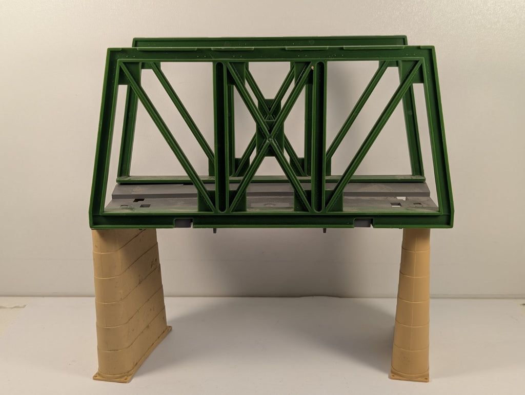 Hornby R657 OO Gauge Girder Bridge