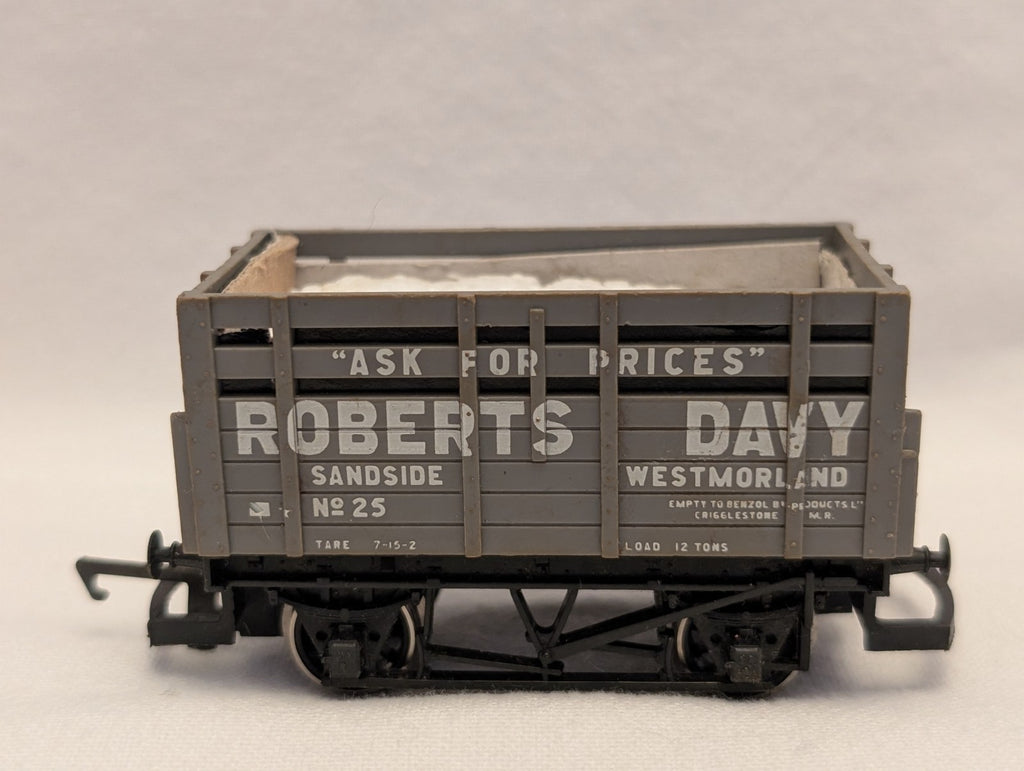 Hornby OO Gauge 7-Plank Coke Wagon Goods Wagon 25 Roberts Davy Grey