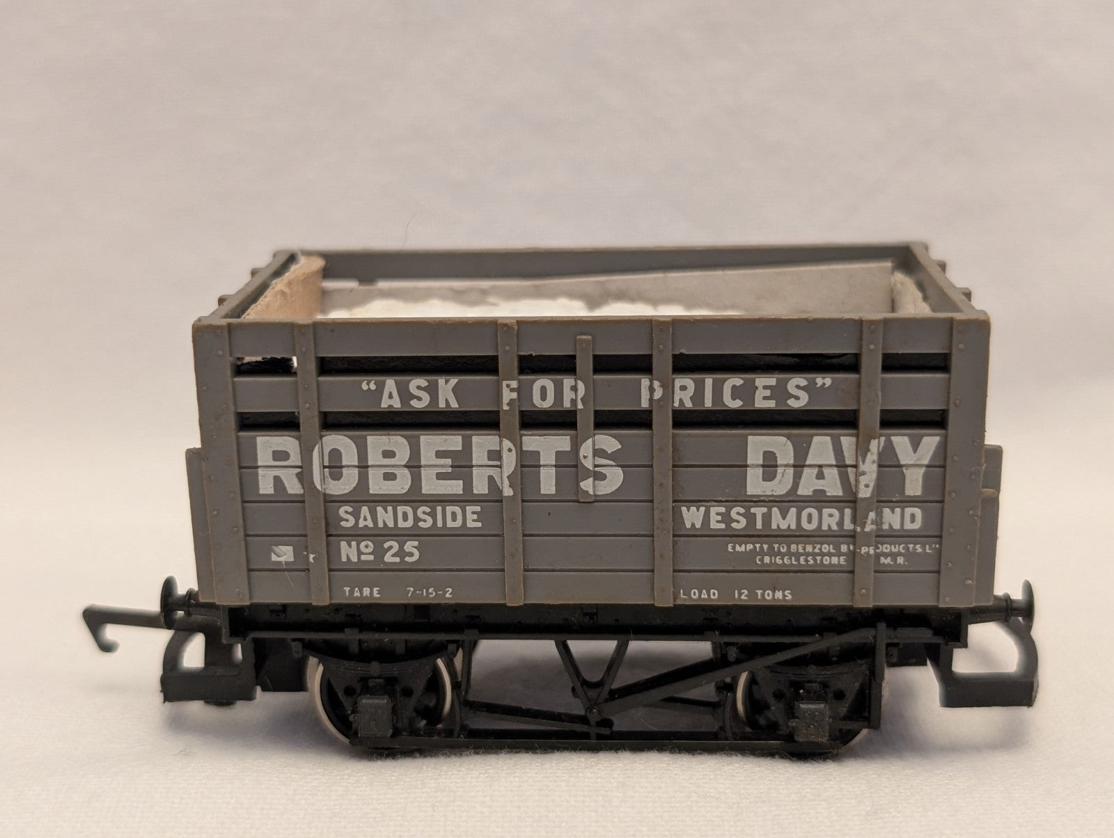Hornby OO Gauge 7-Plank Coke Wagon Goods Wagon 25 Roberts Davy Grey