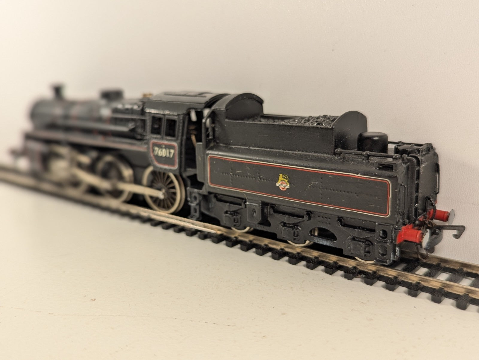 Airfix OO Gauge BR Standard Class 4MT 76017 2-6-0