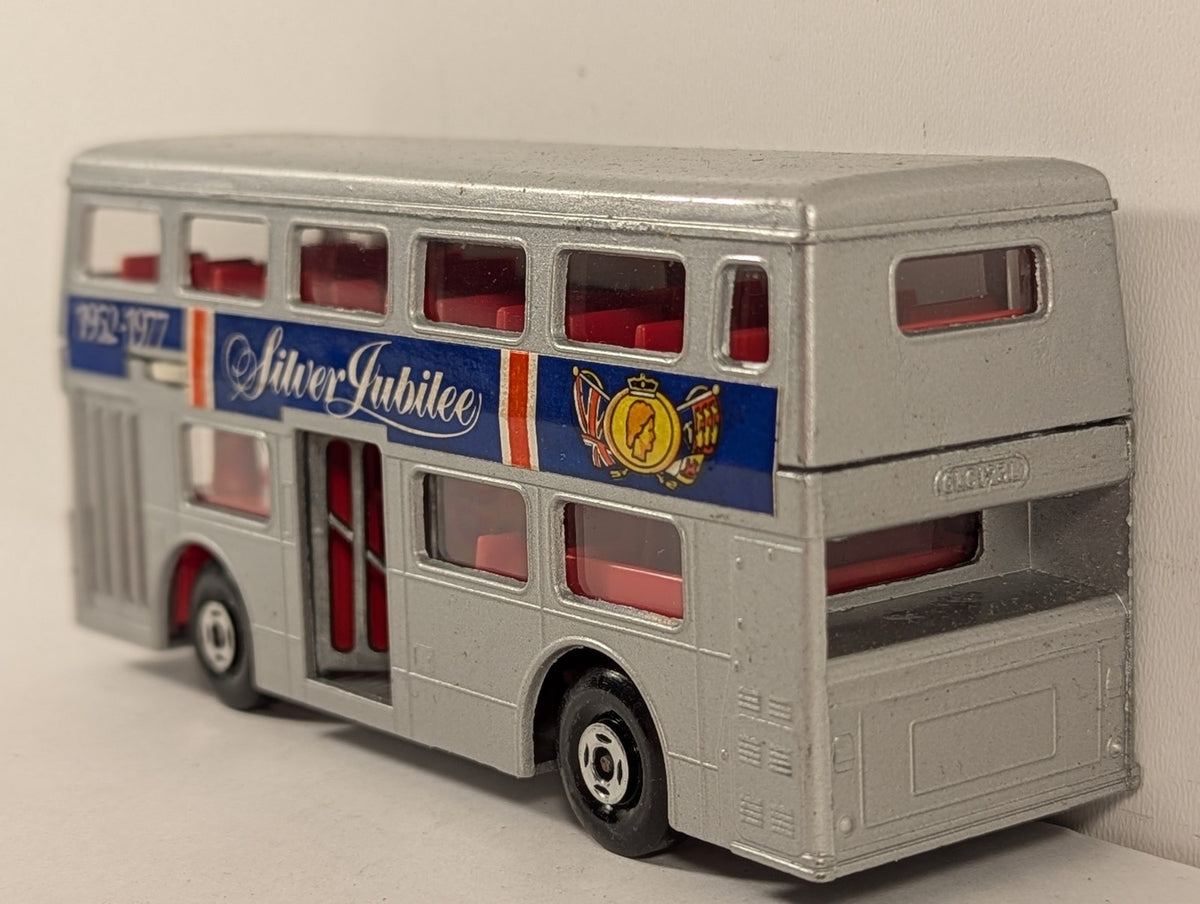 Matchbox The Londoner Bus GLC 123L Silver Jubilee K-15