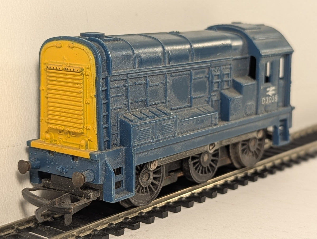 Tri-ang Hornby OO Gauge Class 08 Diesel Shunter Locomotive D3035 BR Blue R152