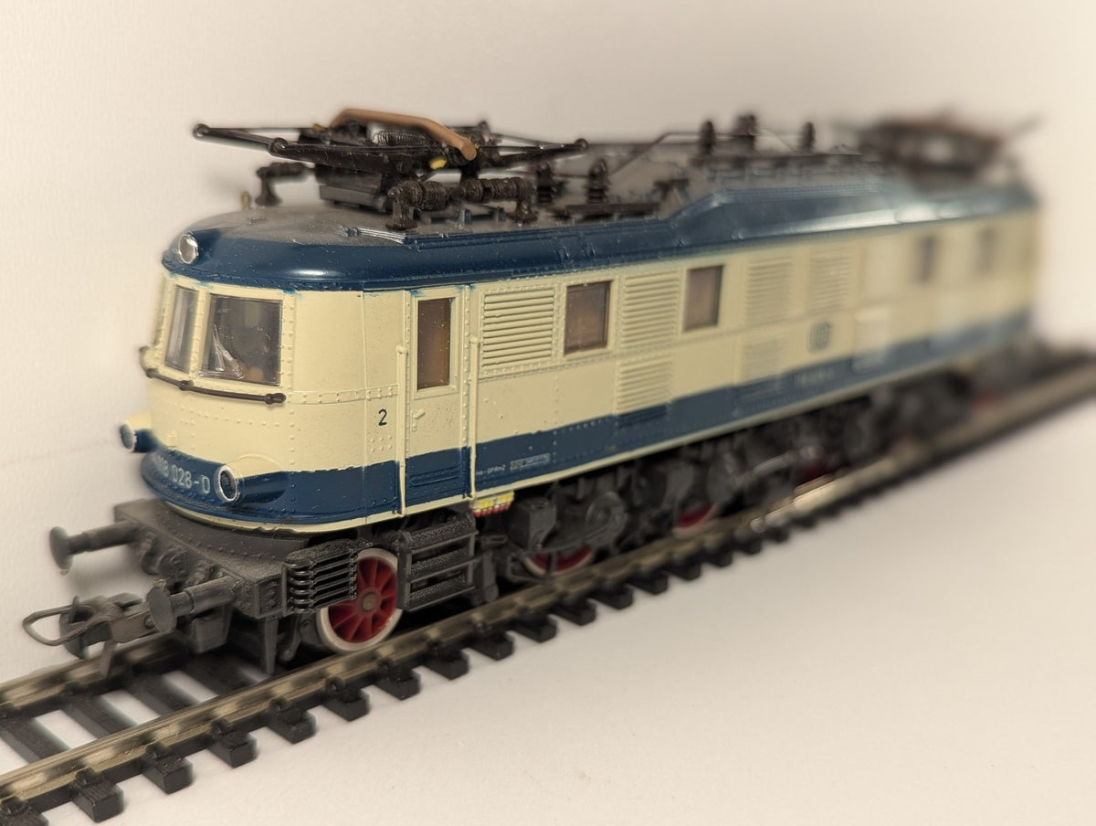 Roco HO Gauge DB Class BR 118 Electric Locomotive 118 028-0