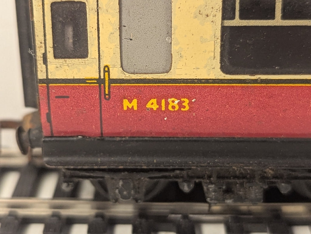 Hornby Dublo OO Gauge D12 LMR Corridor Composite Coach Passenger Coach