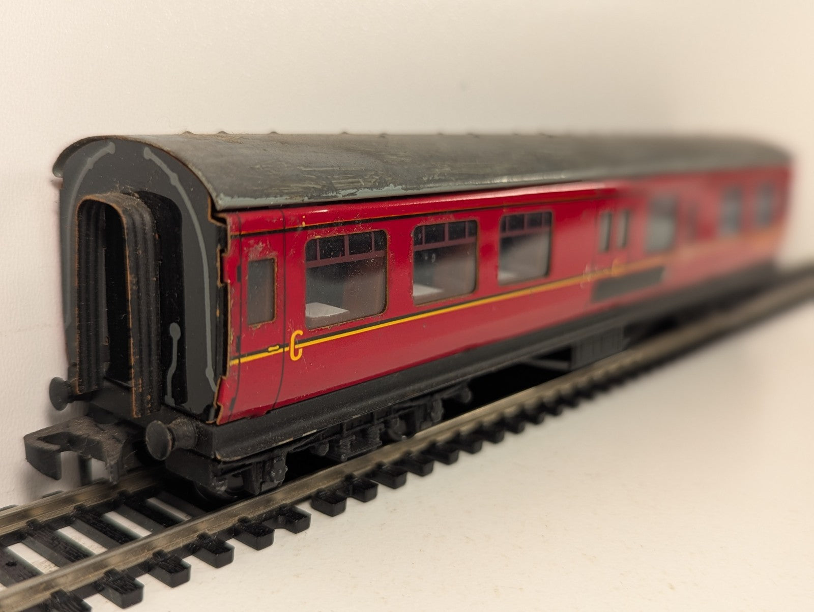Hornby Dublo BR Mk1 Restaurant Composite Coach OO Gauge