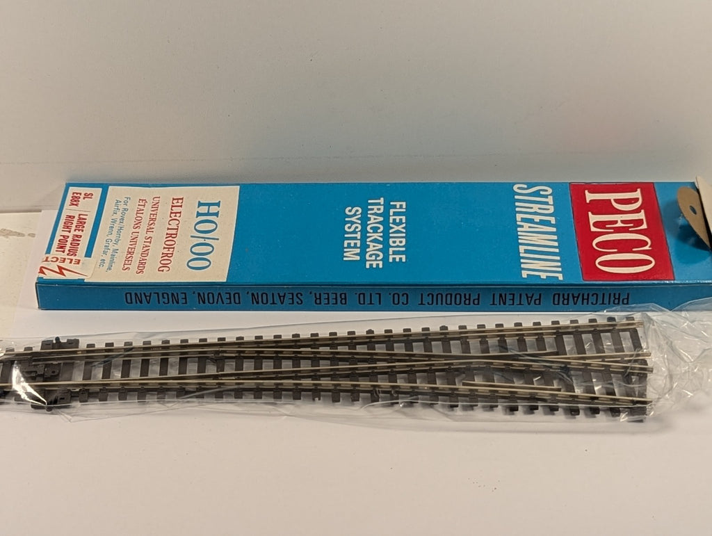 Peco SL-E88X OO Gauge Large Radius Right Hand Point