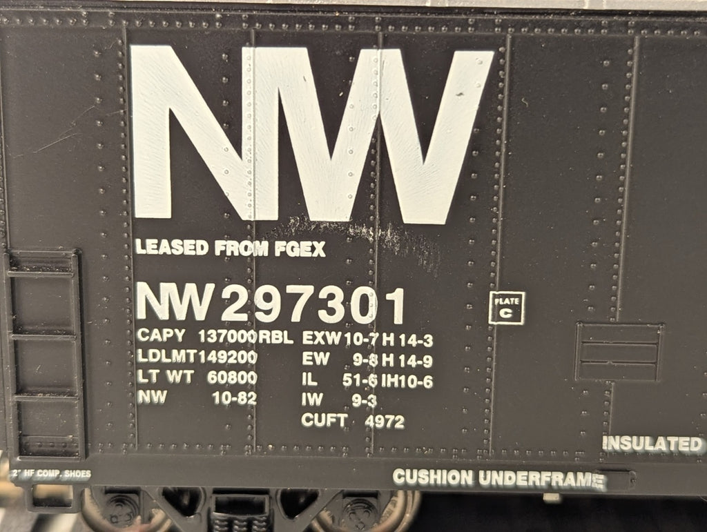 Athearn HO Gauge 50ft Insulated Boxcar NW 297301 Norfolk and Western