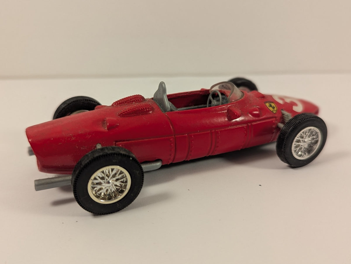 Ferrari 156 F1 #38 Friction Model – 1:35 Scale (1961)