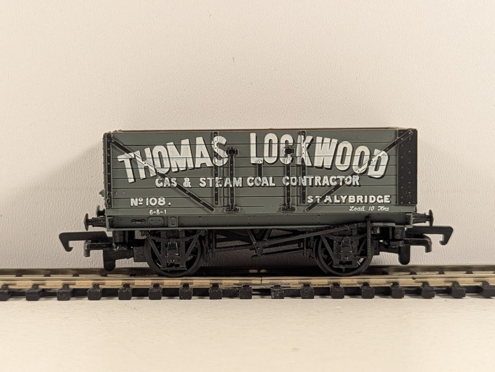 Replica Railways 13211 OO Gauge Thomas Lockwood 7 Plank Wagon - Boxed
