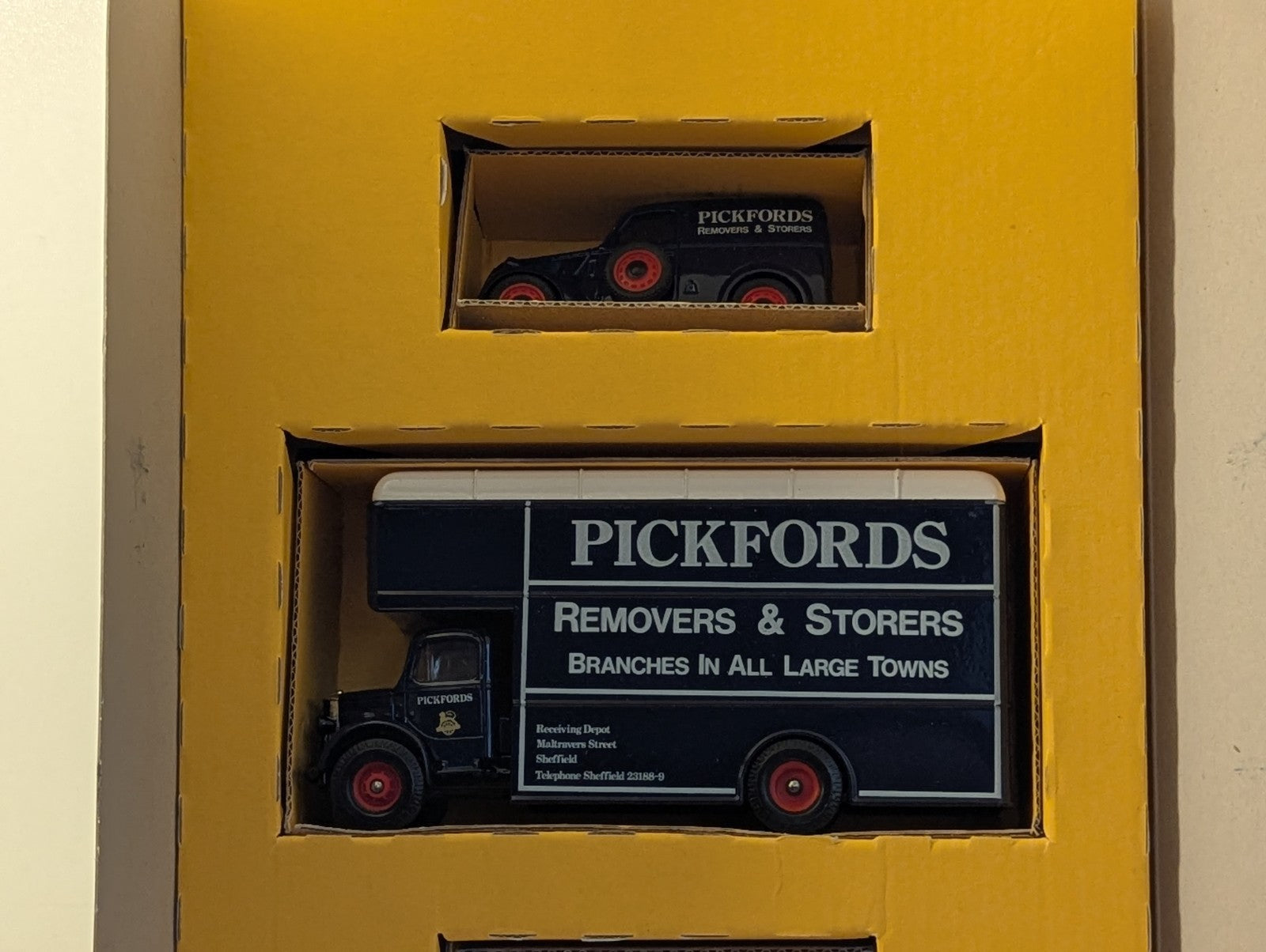 Corgi Classics D14/1 Pickfords 3 Piece Vehicle Set Limited Edition