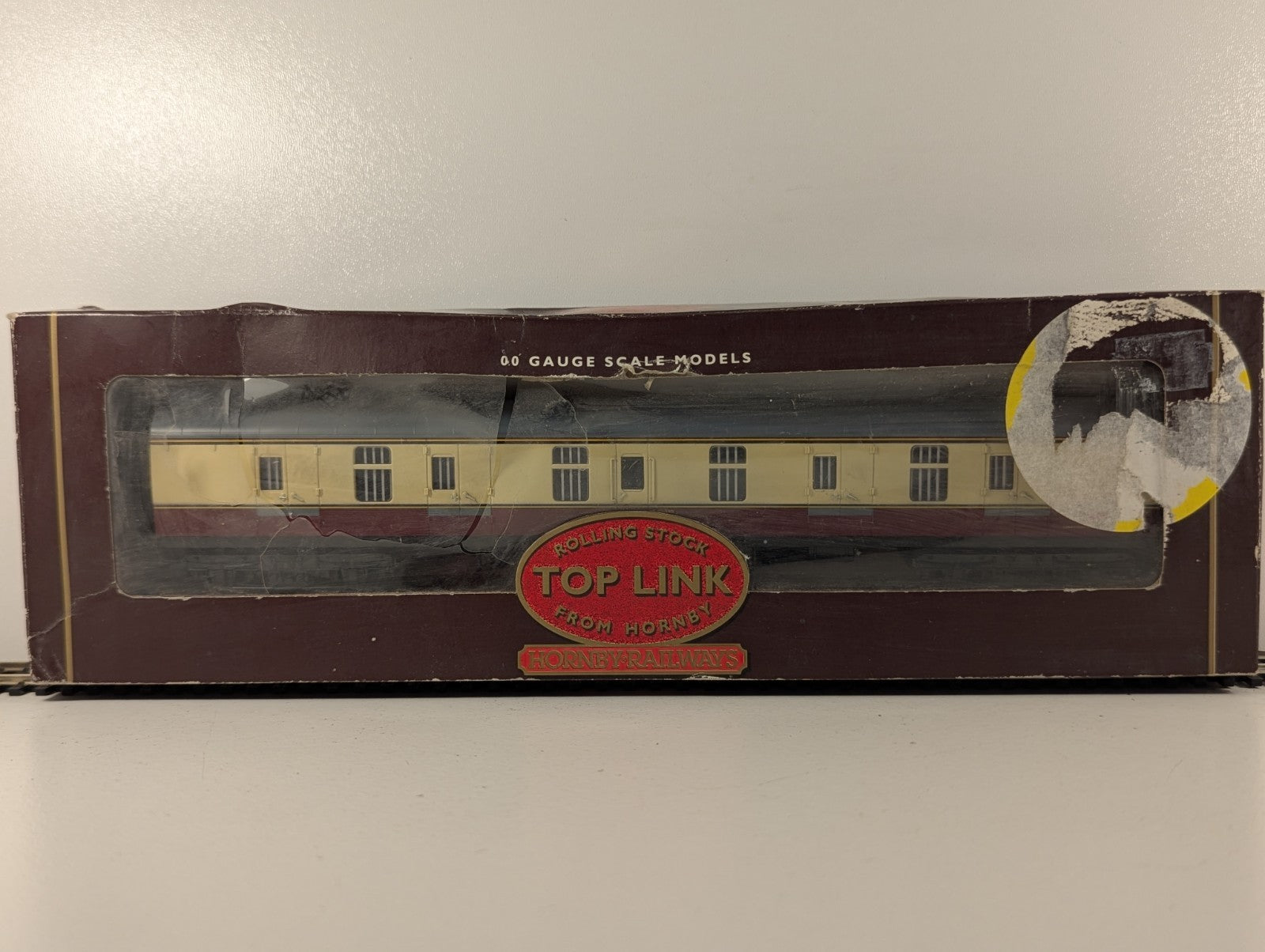 Hornby R4073 BR Mk1 BG Corridor Brake Coach E80535 Maroon & Cream - Boxed