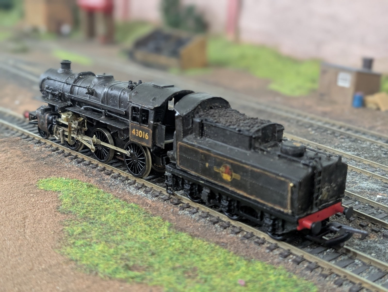 Kitbuilt OO Gauge BR Standard Class 4MT No. 43016 in BR Black