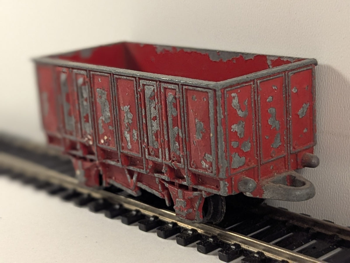 Dinky Toys OO Gauge High-Sided Open Wagon Goods Wagon Red 061