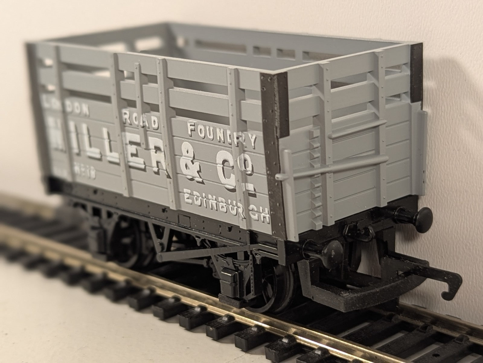 Hornby OO Gauge R6063 Miller & Co Coke Wagon 713