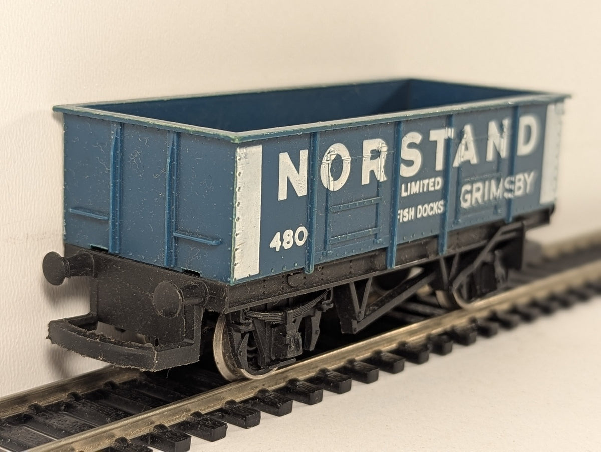 Hornby OO Gauge 7-Plank Open Wagon Norstand Ltd Goods Wagon 480