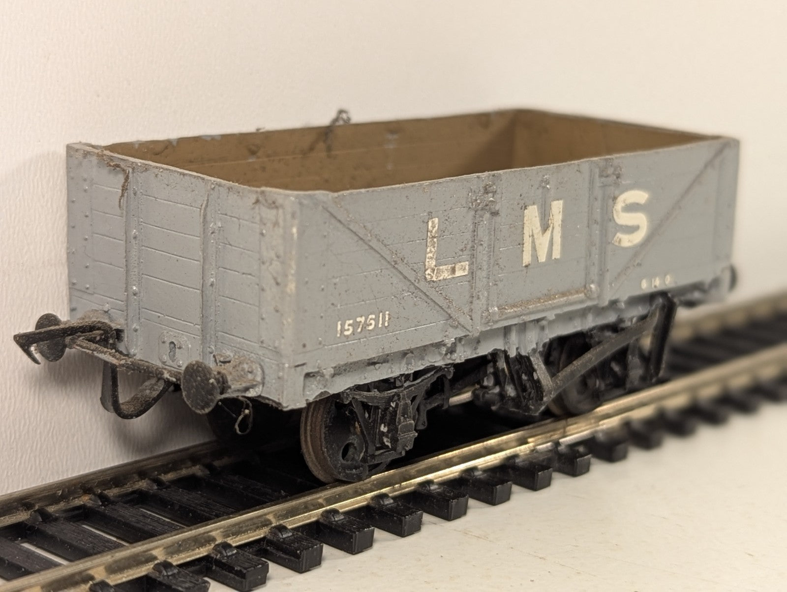 Kitbuilt LMS 5-Plank Open Wagon Goods Wagon 157511 LMS Grey