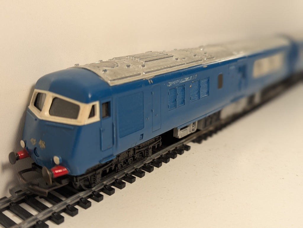 Tri-ang R555/R556 Blue Pullman Train Set OO Gauge