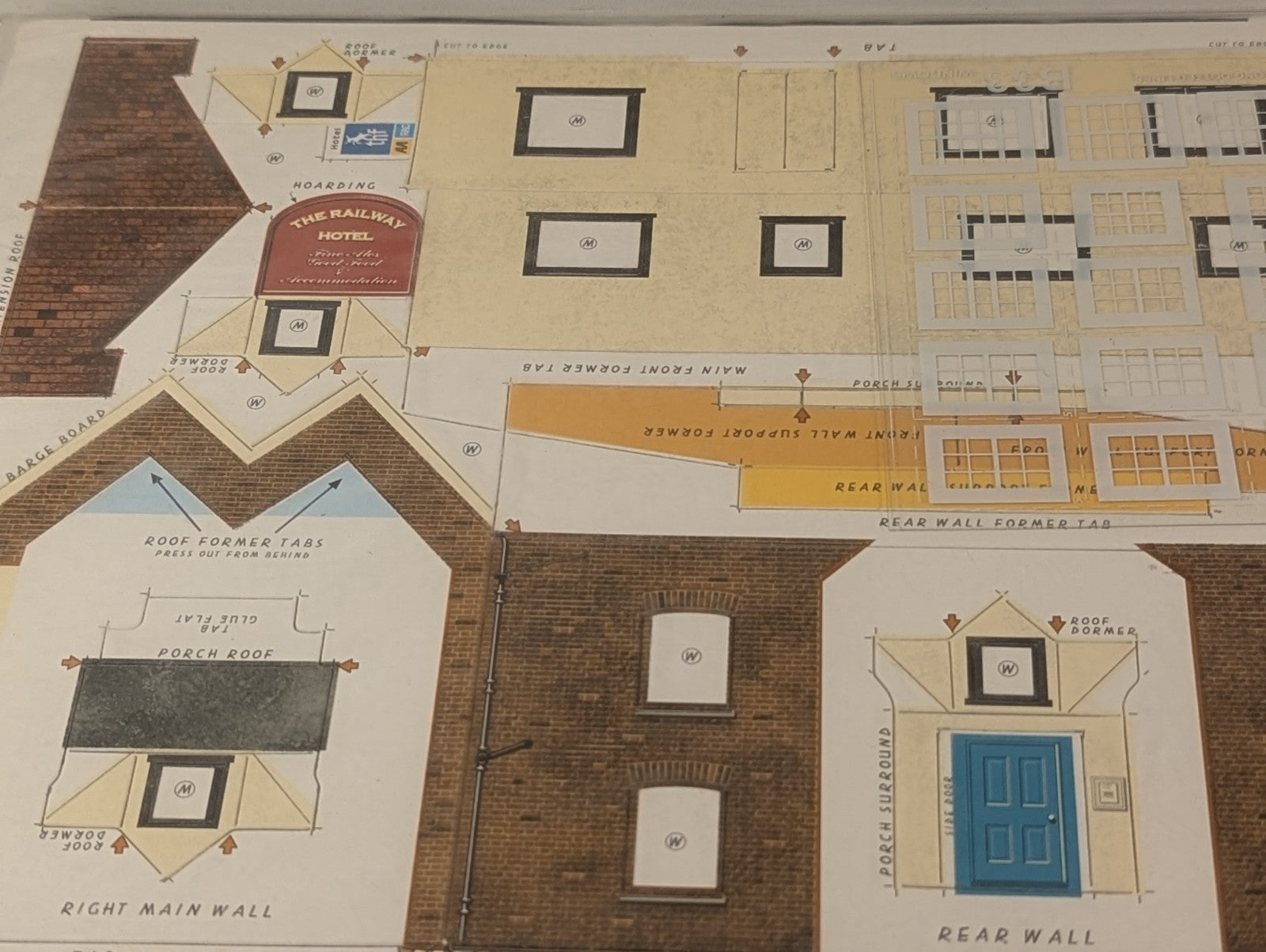Superquick B33 OO Gauge Railway Hotel Card Kit Boxed