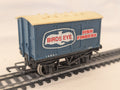 Hornby R105 OO Gauge Birds Eye Fish Fingers Van