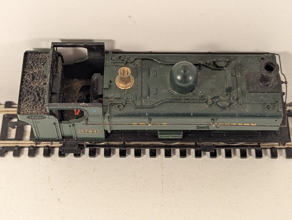 Mainline 37084 GWR Class 57XX 0-6-0PT No.5764 Pannier Tank Missing Roof