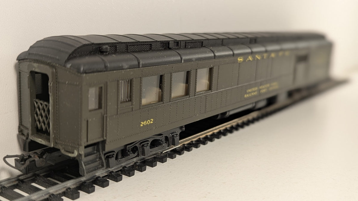 Rivarossi HO Scale Santa Fe Combination Car Passenger Car 2602 Santa Fe Green