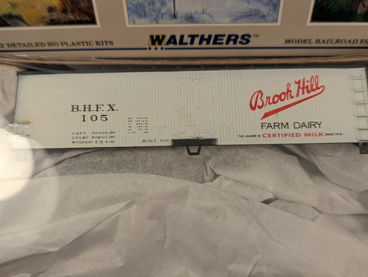 Walthers HO Gauge 40ft Wood End Reefer Car Kit