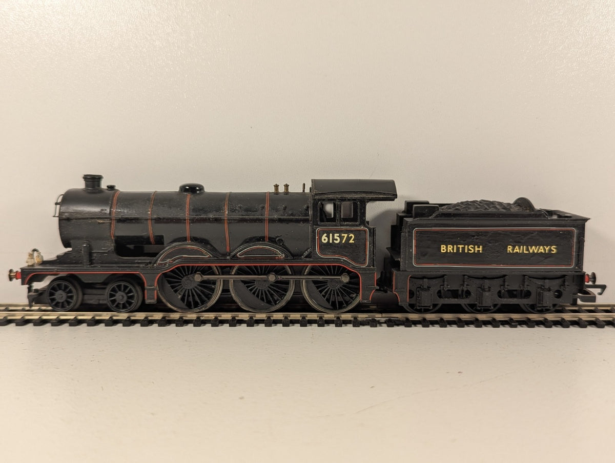Hornby R2154A LNER B12 BR Lined Black