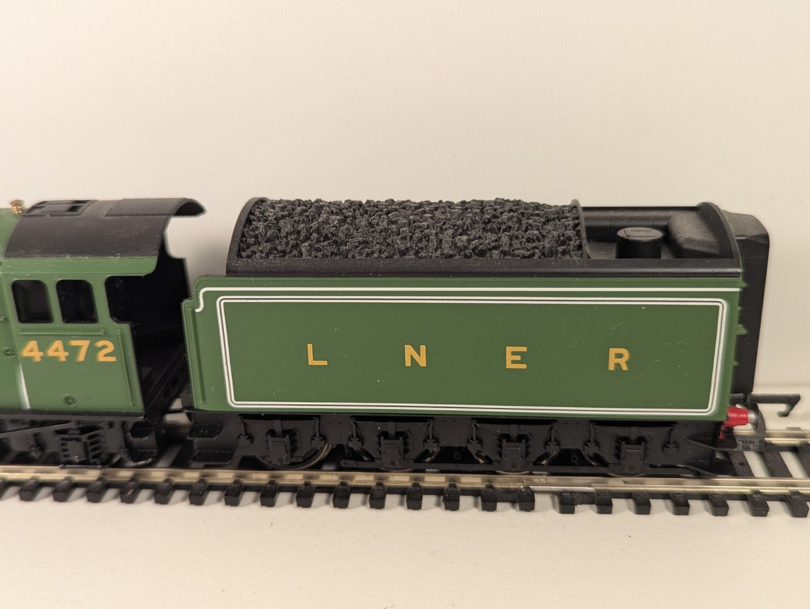 Hornby OO Gauge LNER Class A1 “Flying Scotsman” – LNER Green – DCC Ready