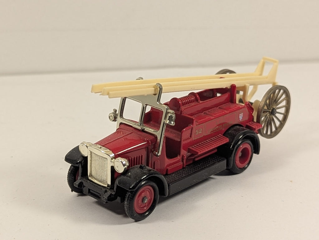 Lledo Dennis Fire Engine Die-cast Model Vehicle 52