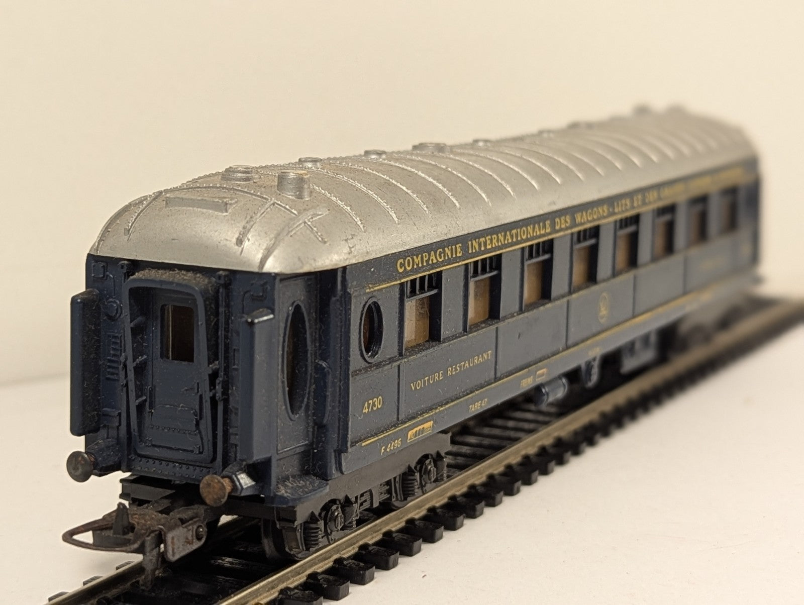 Lima L309202 CIWL Dining Car H0 Gauge - Missing Buffer Head