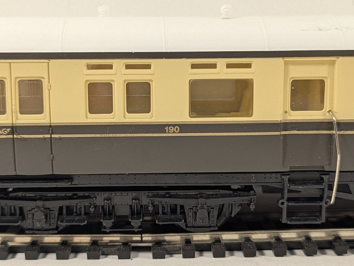 Hornby OO Gauge GWR Autocoach Passenger Coach 190 GWR Chocolate and Cream R4026
